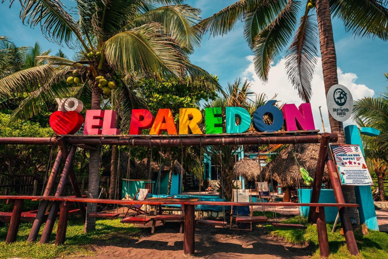 The Driftwood Surfer Beachfront Hostel / Restaurant / Bar, El Paredon El Paredón Buena Vista 외부 사진